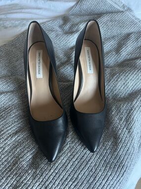 Saks Fifth Avenue Black Pointed-Toe Leather Pumps